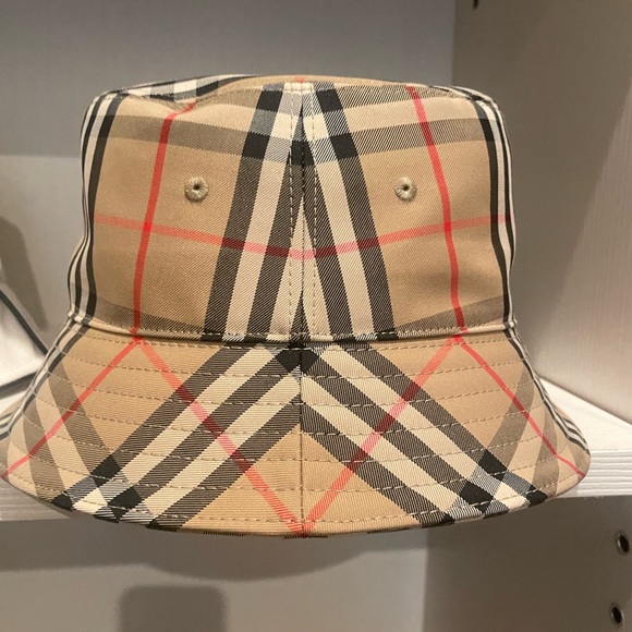 Burberry bucket hat - Picture 2 of 3